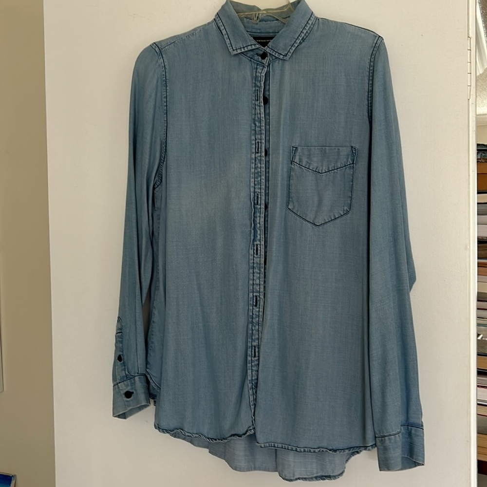 WhoWhatWear shirt Size L light denim